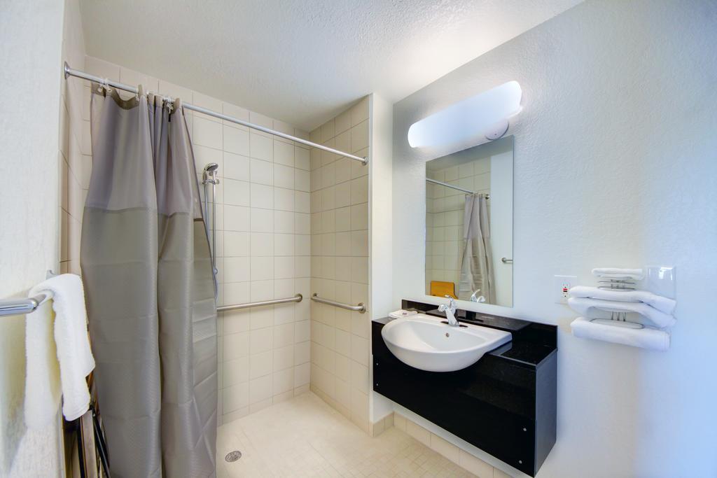Americas Best Value Inn Стіллвотер Номер фото