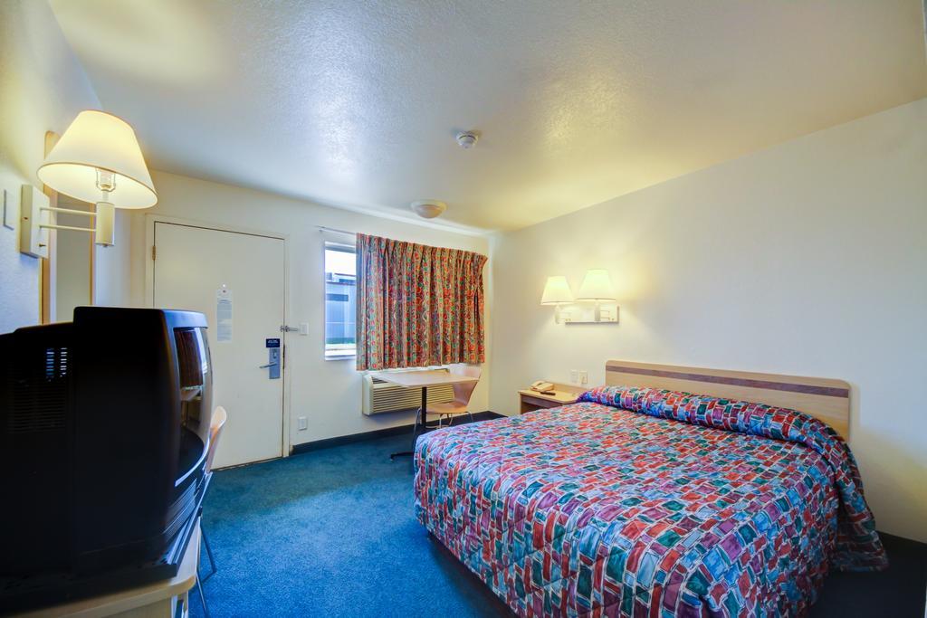 Americas Best Value Inn Стіллвотер Екстер'єр фото