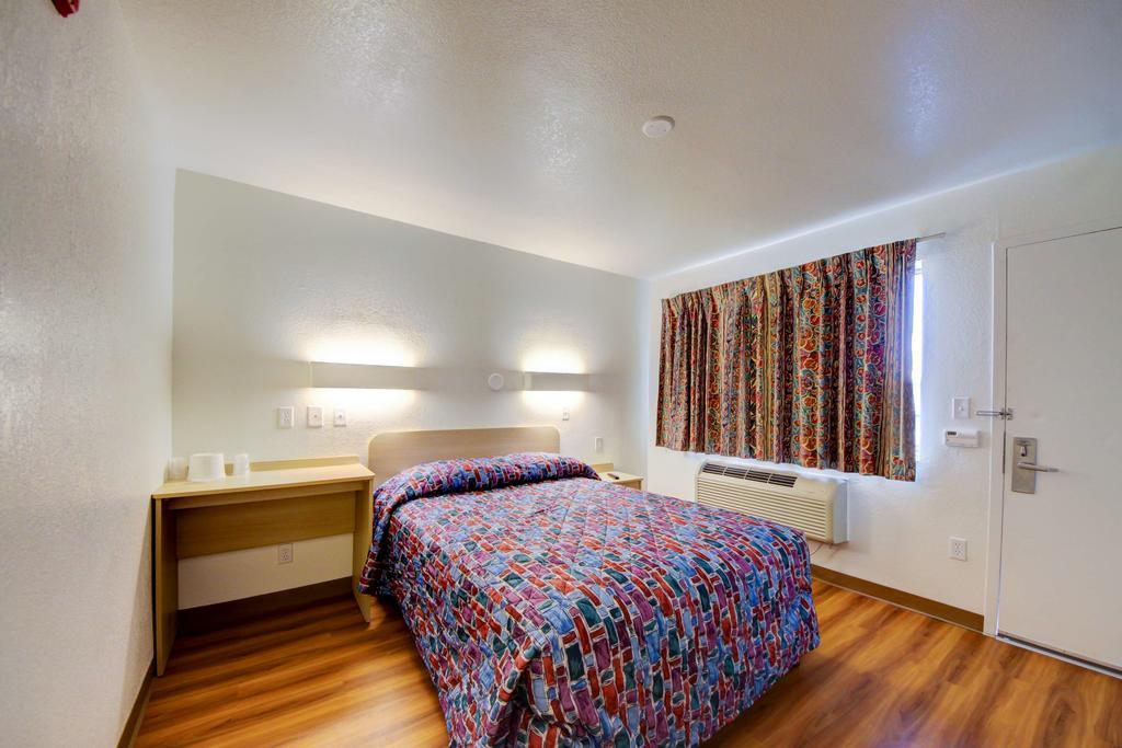 Americas Best Value Inn Стіллвотер Екстер'єр фото