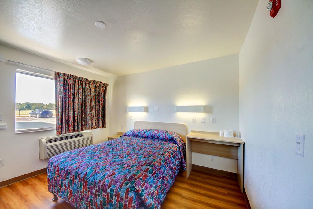 Americas Best Value Inn Стіллвотер Екстер'єр фото